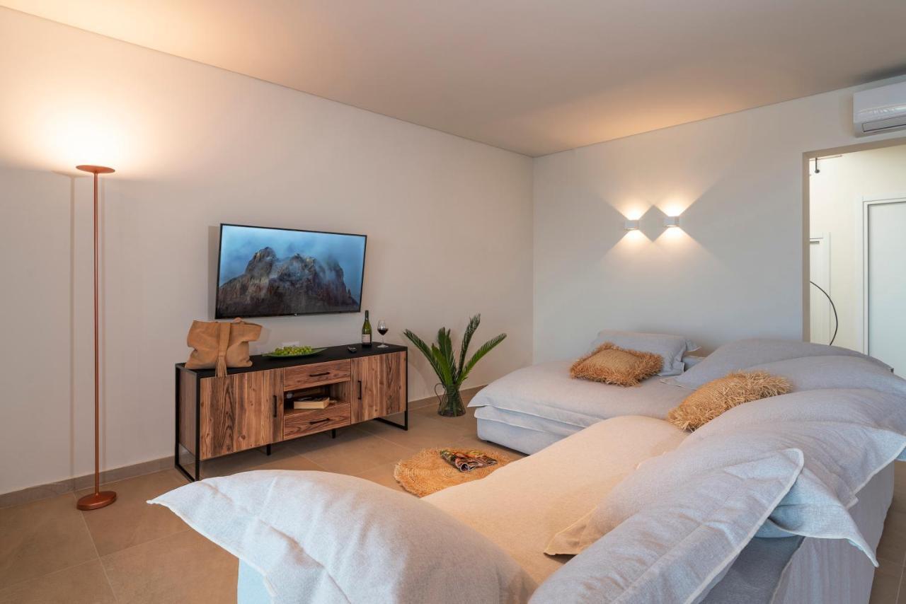 Aethrion Villas & Suites Gennadi Exteriör bild