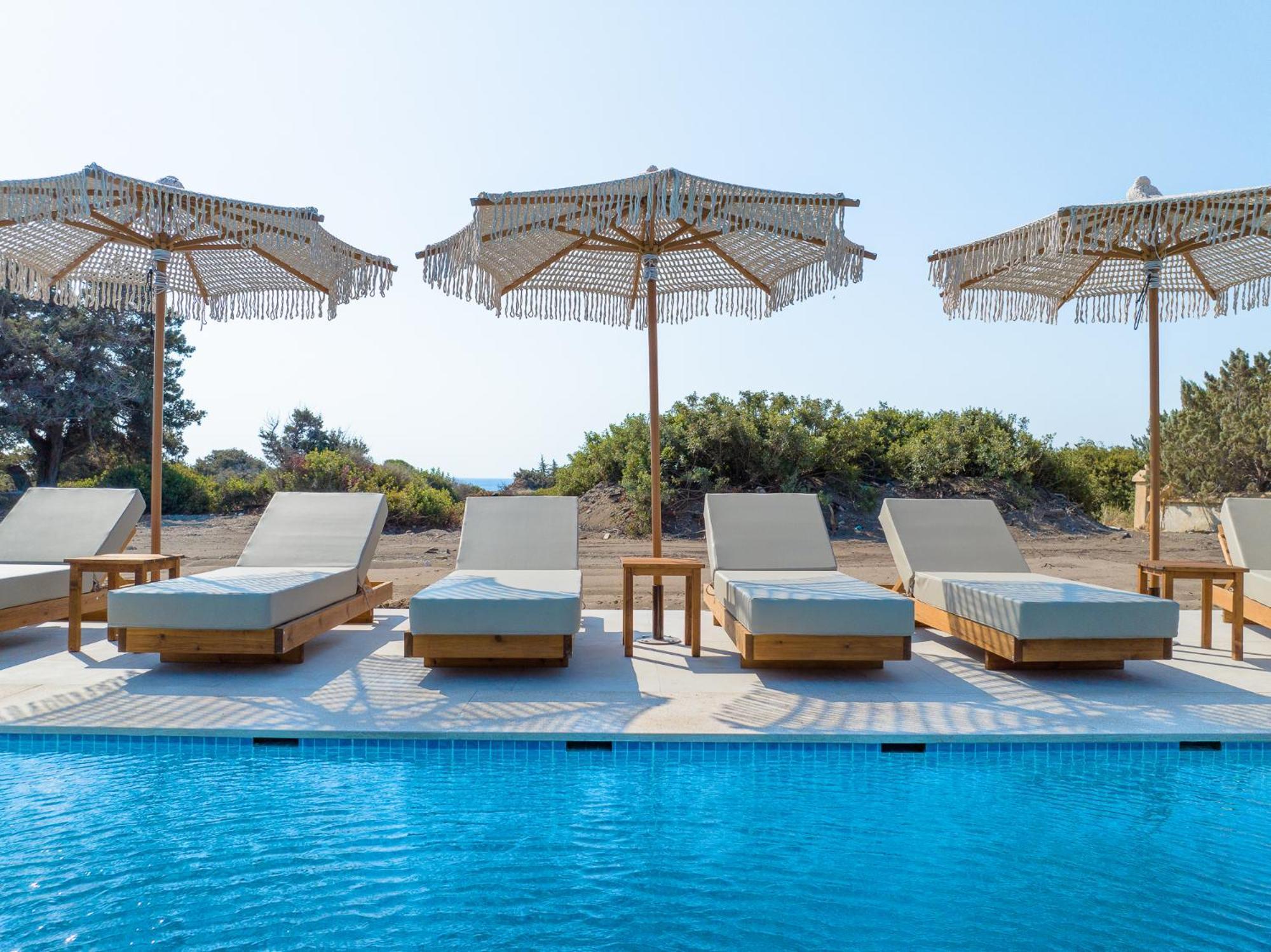 Aethrion Villas & Suites Gennadi Exteriör bild